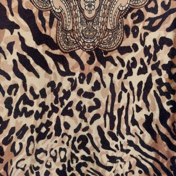 DANA BUCHMAN LADIES SHORT SLEEVE ANIMAL PRINT TOP- L - Picture 3 of 4
